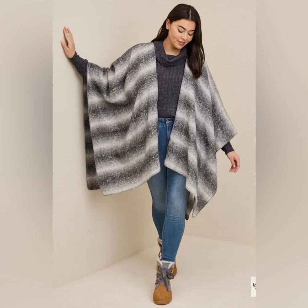 TORRID One Size Black White Gray Ombré Ruana Open Poncho - Picture 1 of 5